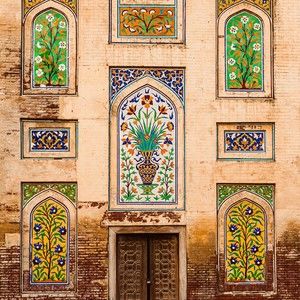 Meet your Posher, Farago